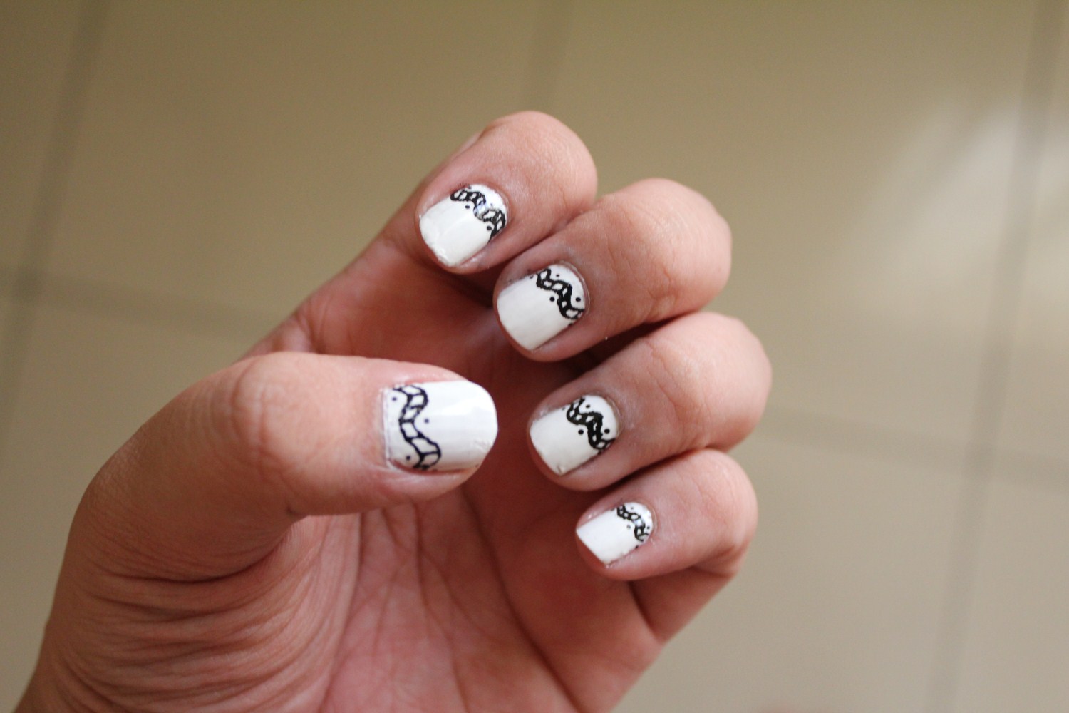 Simple Tribal Nail Art Black and White