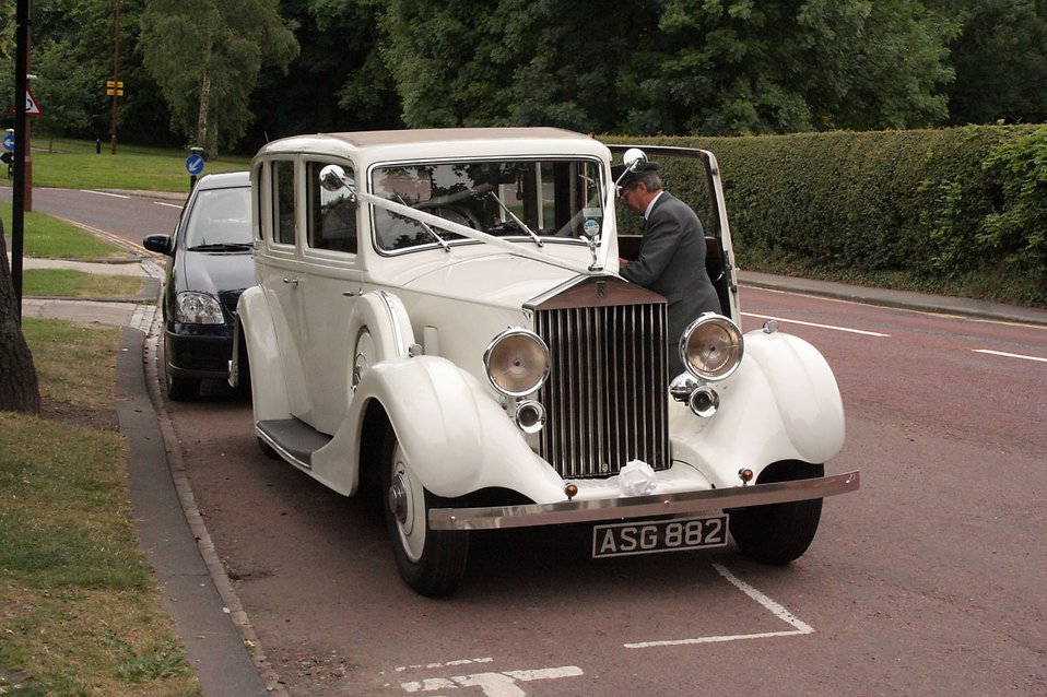 Vintage Car Wedding