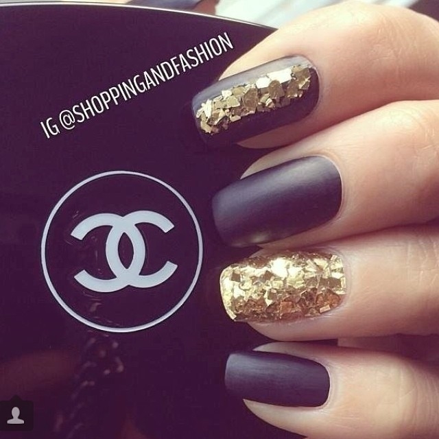 Black and Gold Glitter Matte Nails