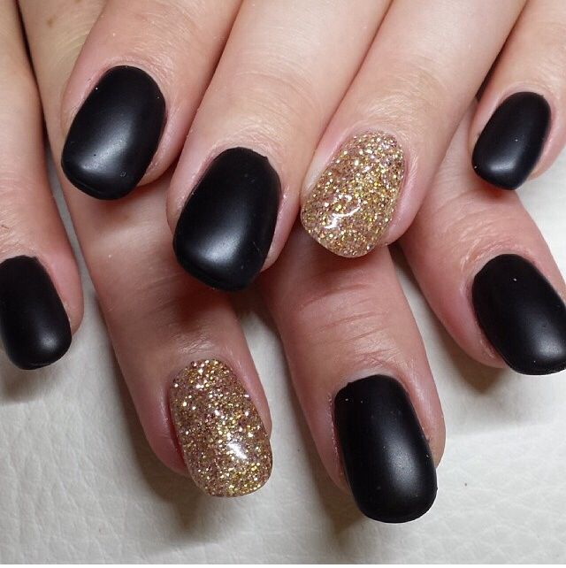 Black and Gold Matte Nails