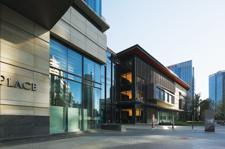Contemporary Retail Building Design