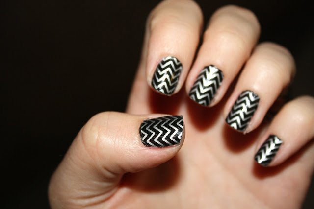 Black and Silver Nail Art Designs