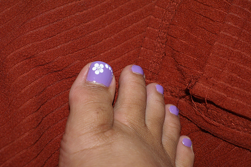 Simple Flower Toe Nail Art Design Simple Flower Toe Nail Art Design