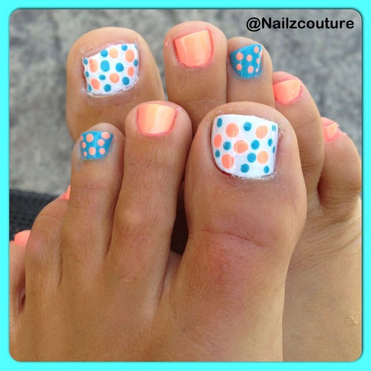 Cute Polka Dot Toe Nail Designs