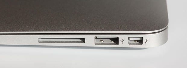 MacBook Thunderbolt Port On 2011