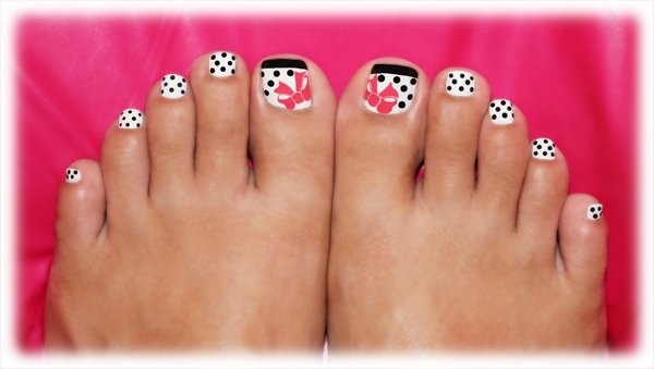 Red Polka Dots and Bow Nail Design