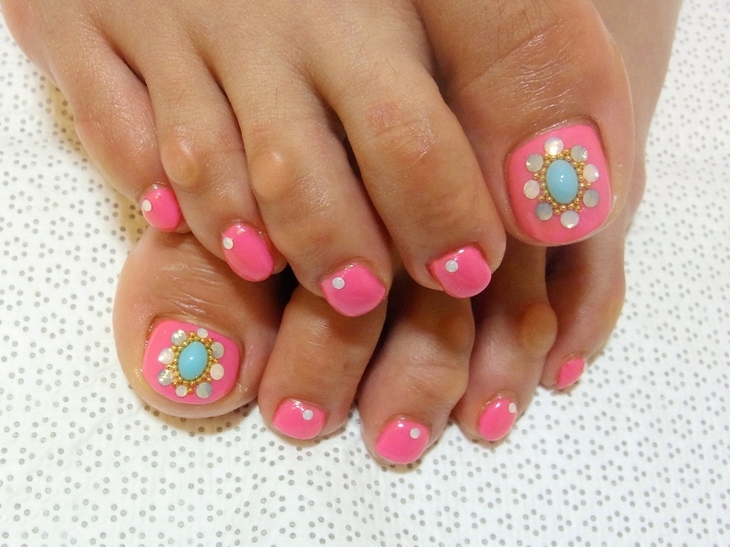 12 Cute Summer Pedicure Designs Images