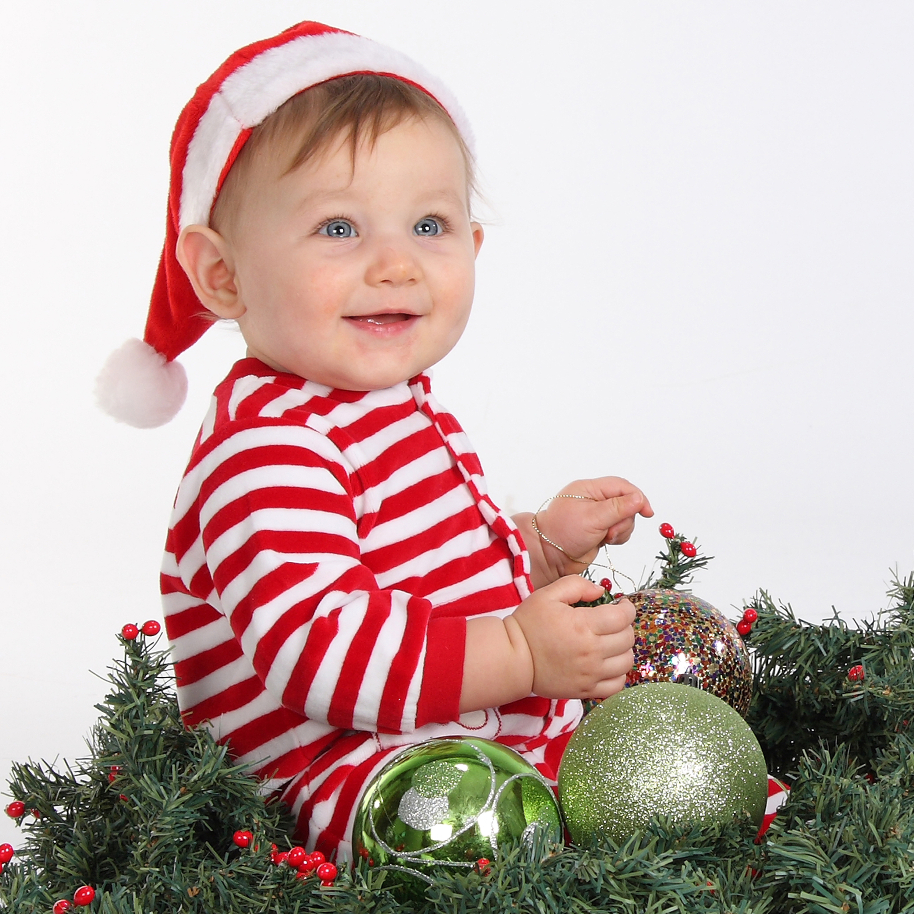 12 Cute Baby Christmas Photography Images