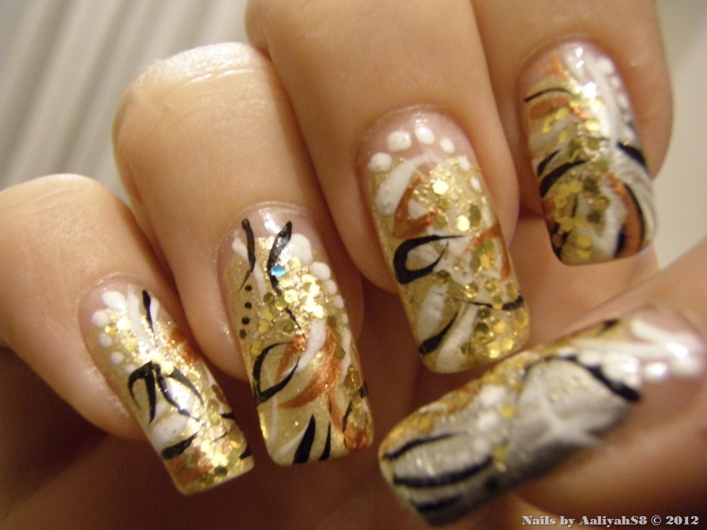 Black and Gold Nail Designs