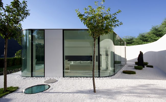 Modern Glass House Architecture