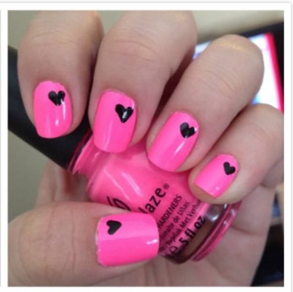 Pretty Pink Nails with Design