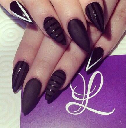 Black Pointy Nail Designs