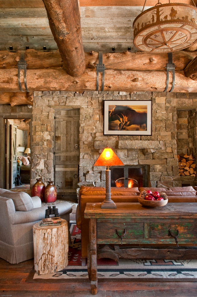 Rustic Log Cabin Living Room Decor