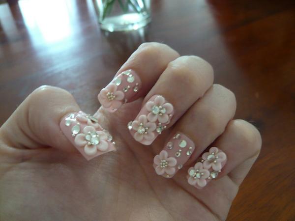 3D Acrylic Flowers Nails Design