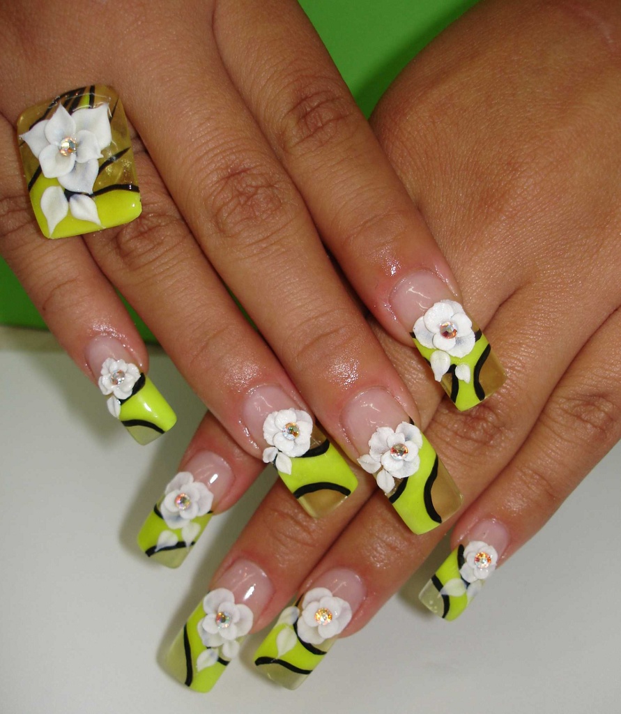 3D Acrylic Flowers Nails Design