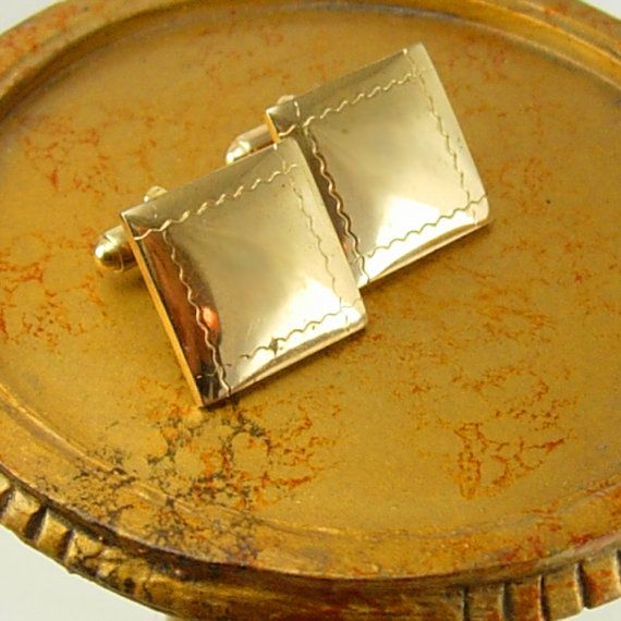 Antique Gold Square Cufflinks Antique Gold Square Cufflinks
