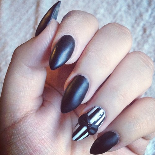 Black Acrylic Nails Tumblr
