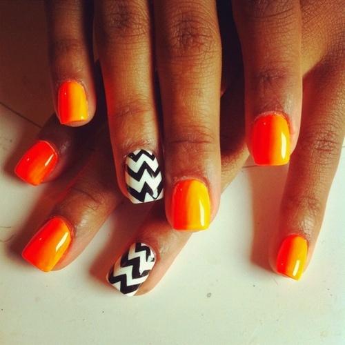 Chevron Black & Orange Halloween Nails Chevron Black & Orange Halloween Nails