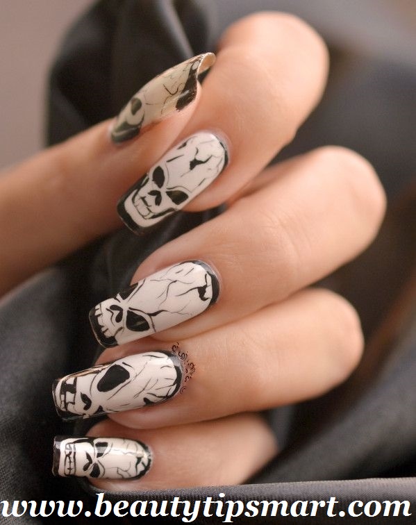 Halloween Ghost Nail Art Designs