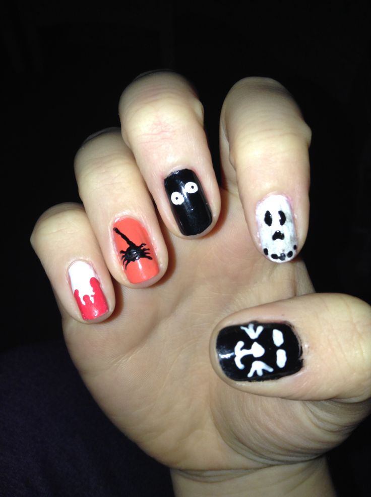 Scary Halloween Nail Designs
