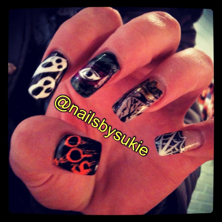 Scary Halloween Nail Designs