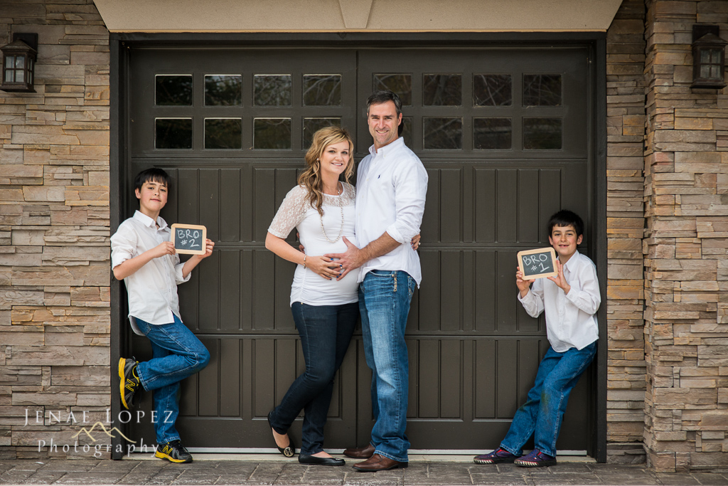 Family Maternity Photography Poses