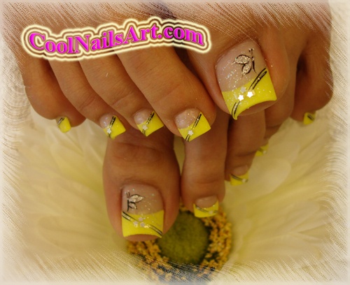 Yellow Nail Art Design