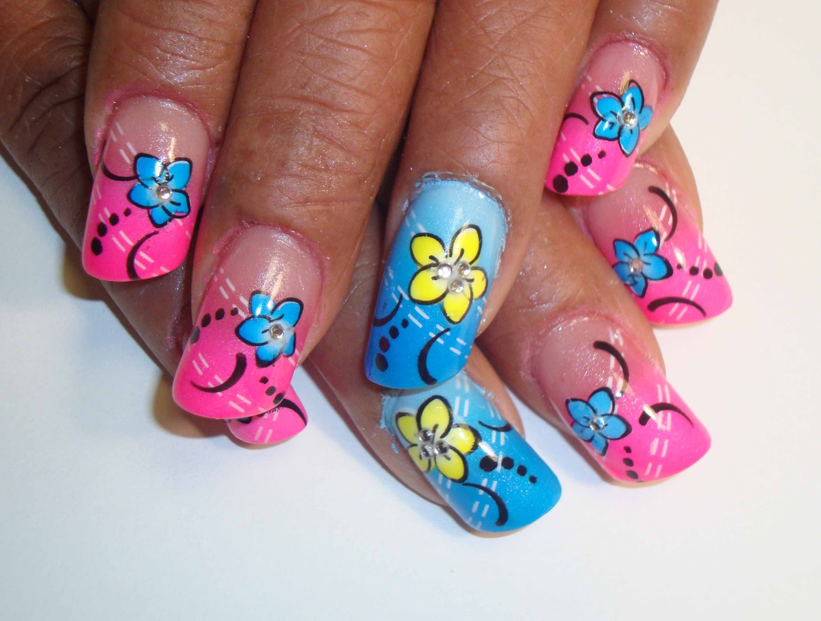 Flower-Design-Nail-Art-New Flower-Design-Nail-Art-New