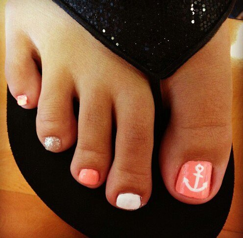 Anchor Toe Nails Anchor Toe Nails