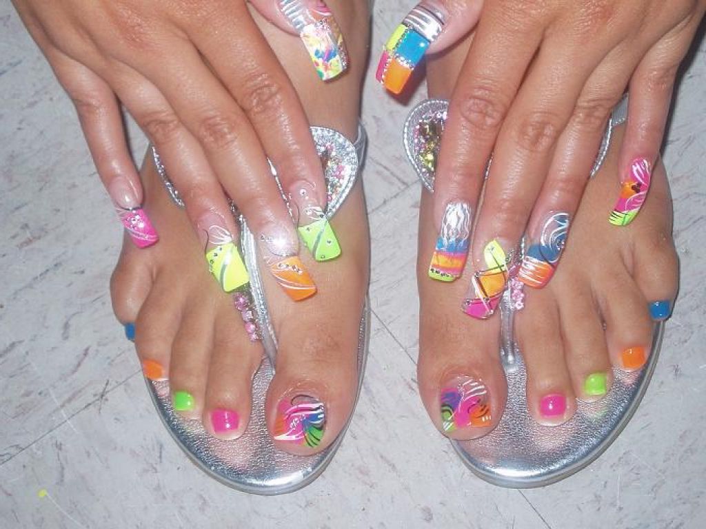 Beach Toe Nail Designs