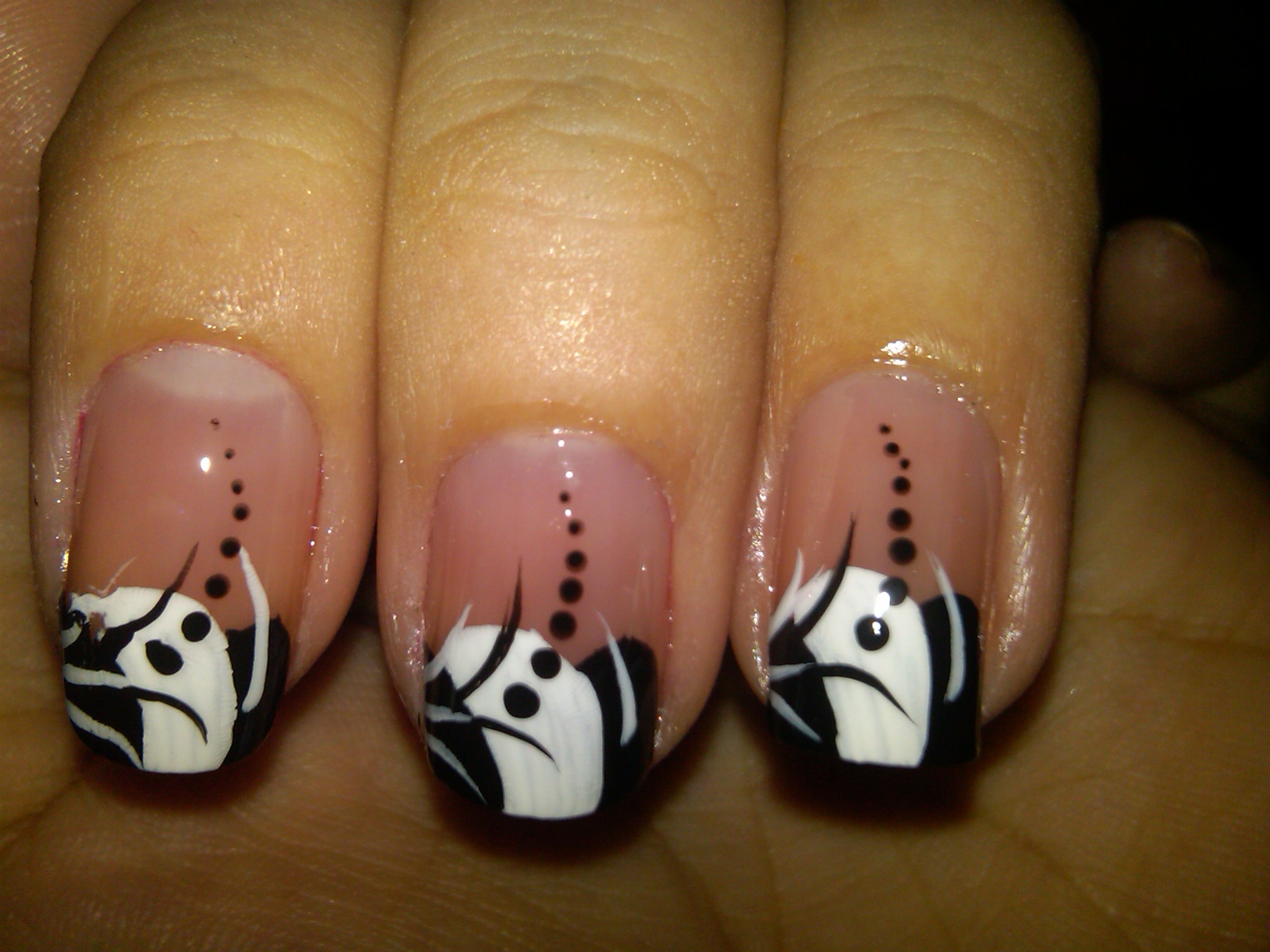 Cute Black and White Nail Design