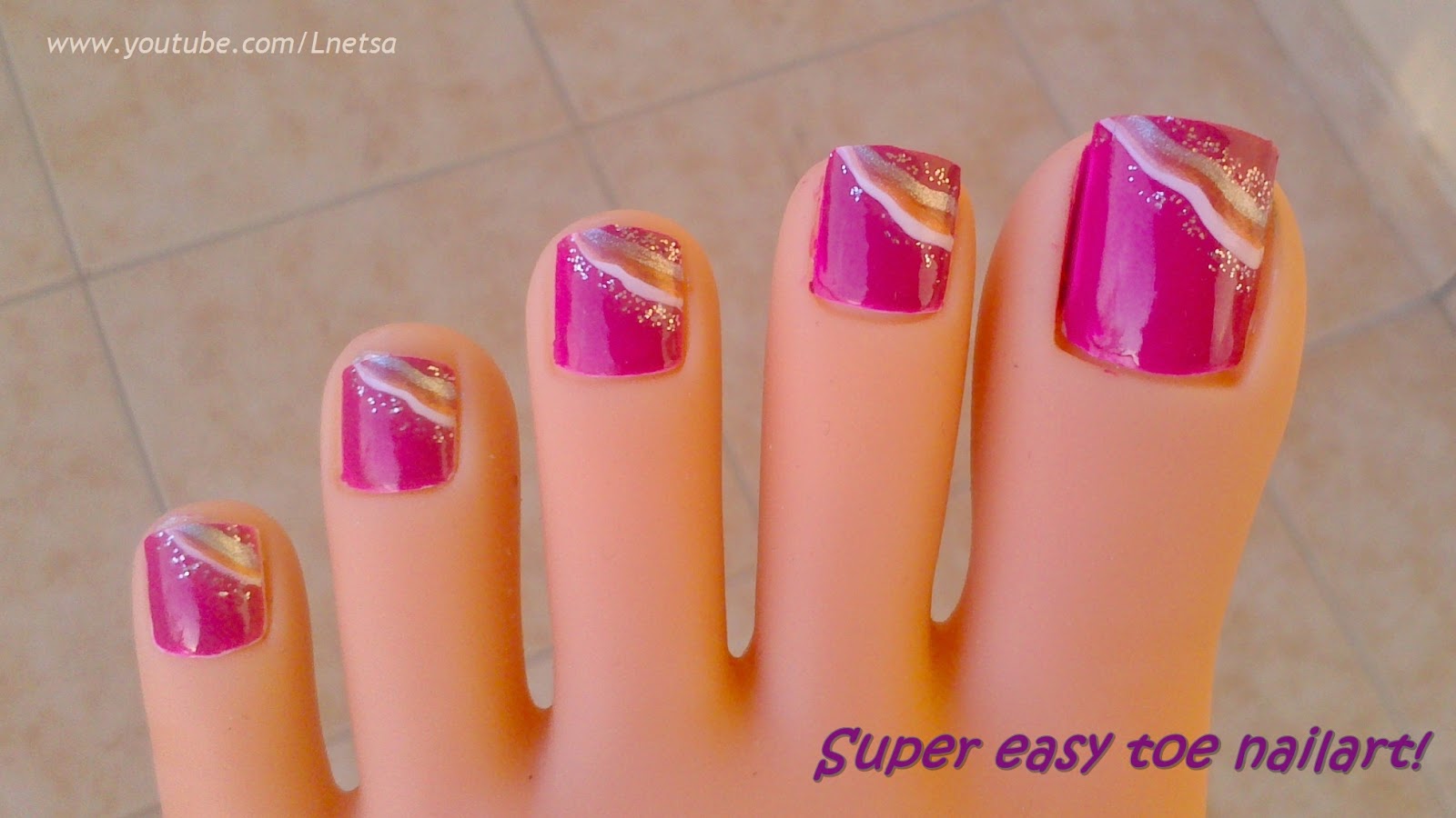Pink and White Easy Design Toenail