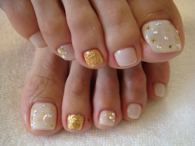 Summer Toe Nail Art Ideas