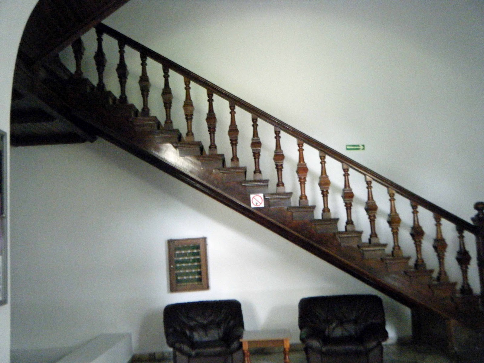 Typical Wood Stair Design