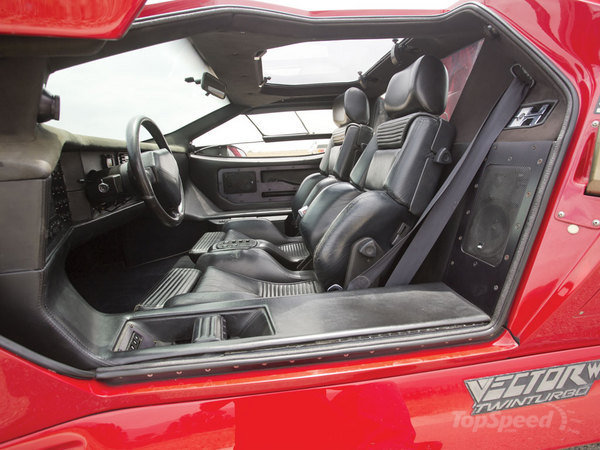 Vector W8 Interior