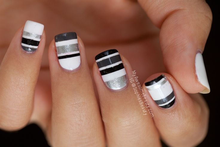 Black and White Stripes Nail Design