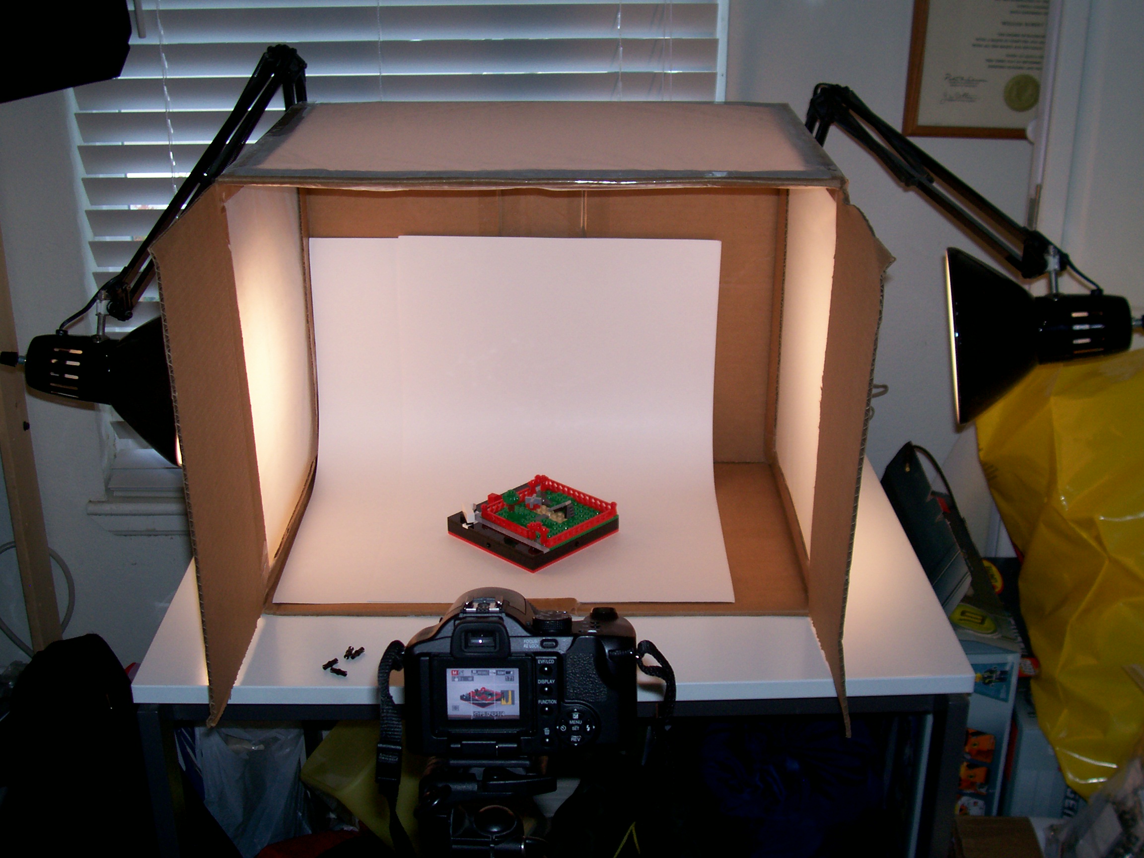How to Build a Light Box for Photography