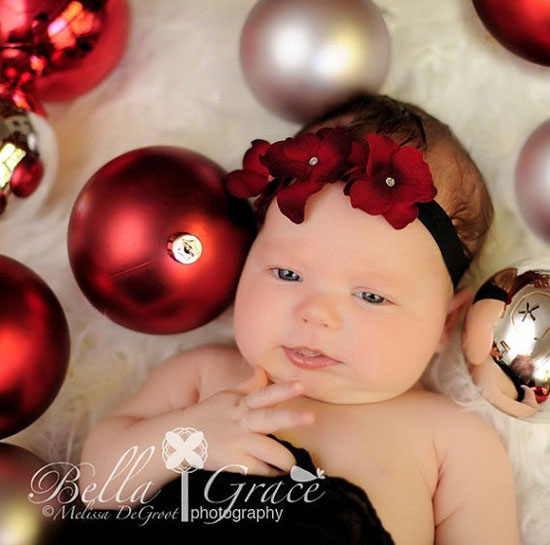 Newborn Baby Girl Christmas Photo Idea