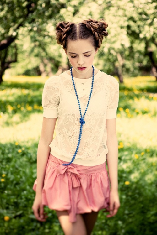 Women Outdoor Photo Shoot Idea