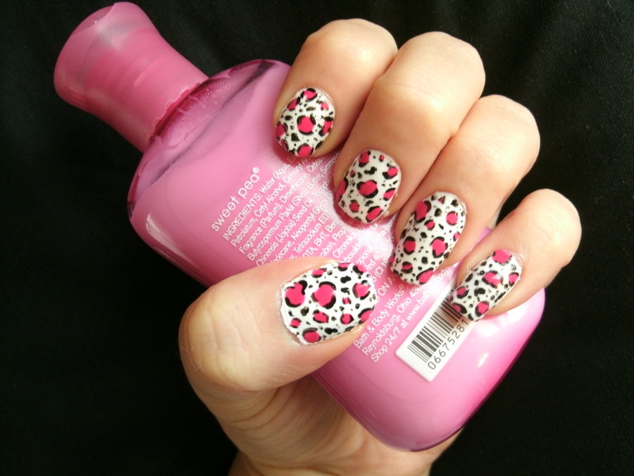 Pink Cheetah Print Nails