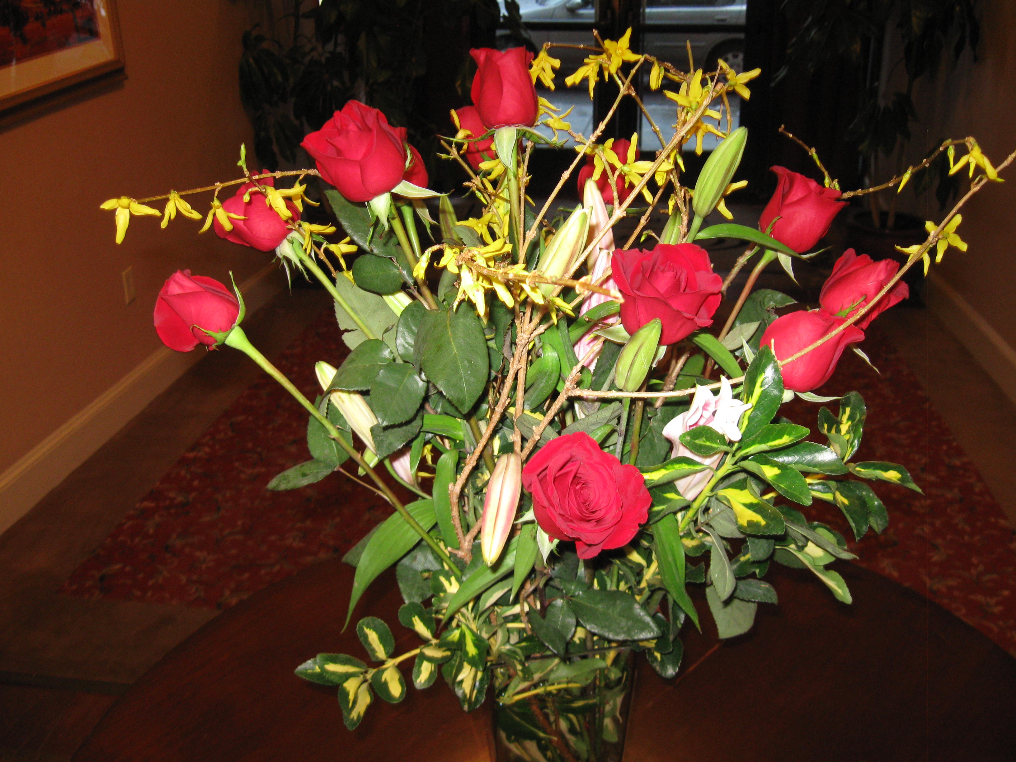 Beautiful Red Roses Dozen