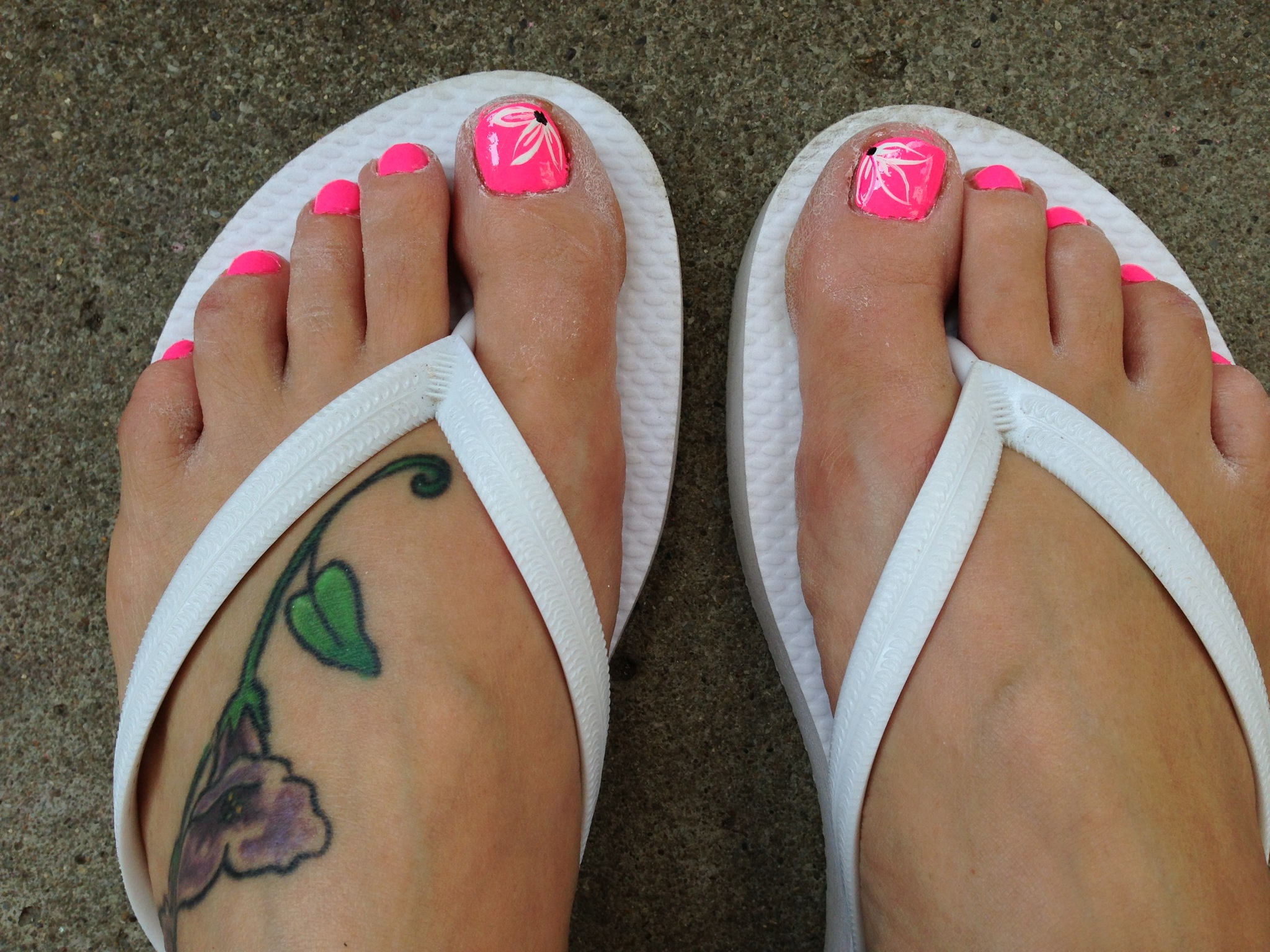 Big Toe Nail Flower Designs