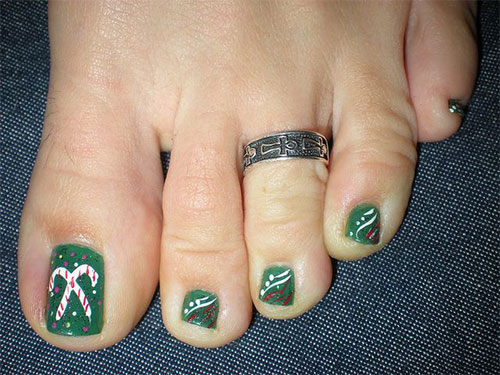 Christmas Toe Nail Art Designs