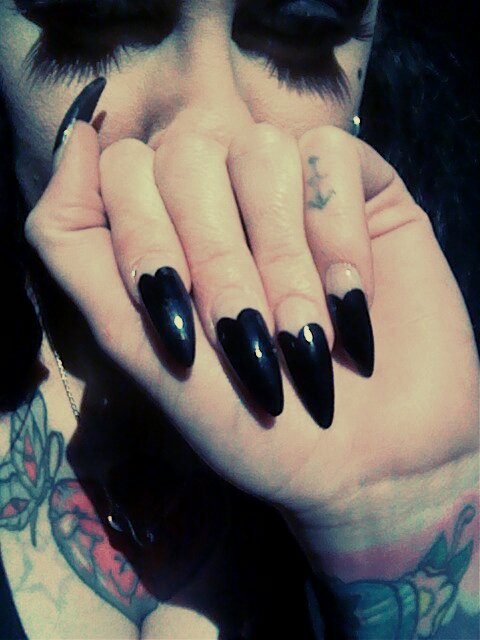 Pointy Heart Nails