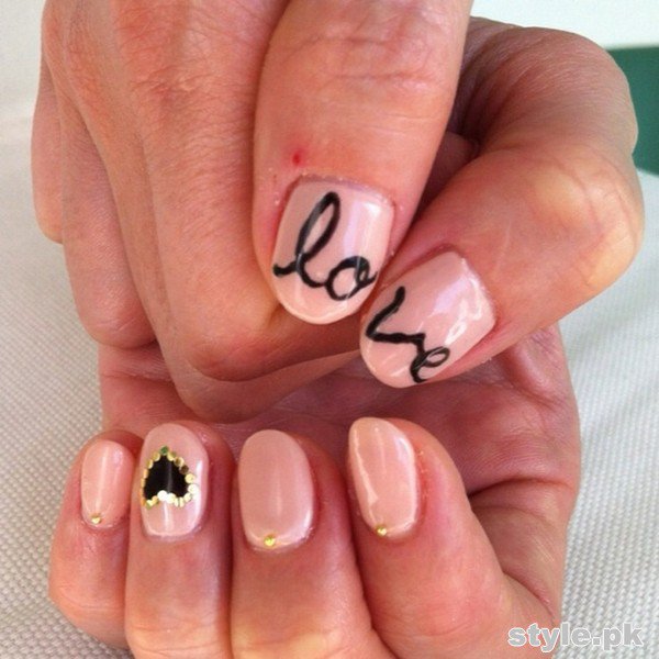 Valentine Day Nail Art Design