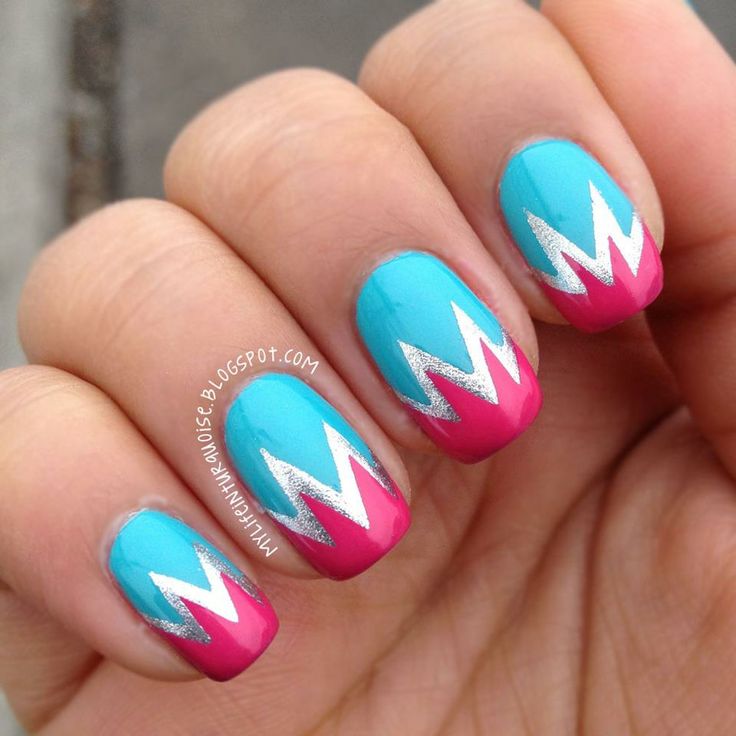 Zig Zag Nail Design