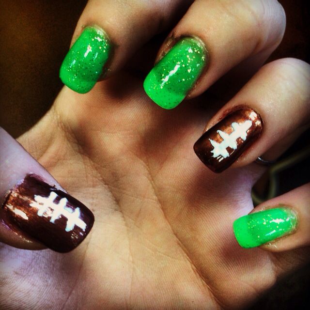 Football Nail Art