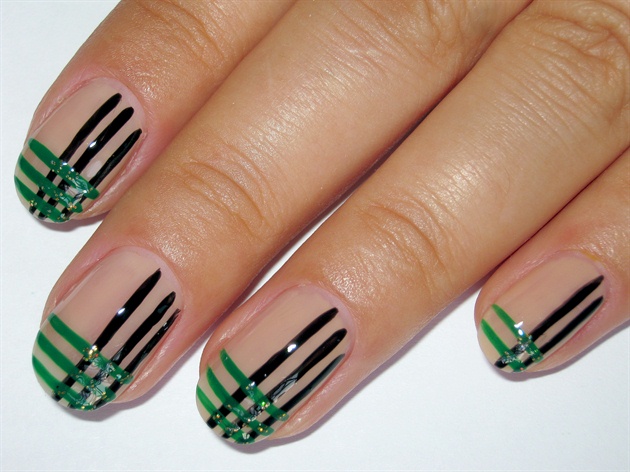 Plaid Nail Design