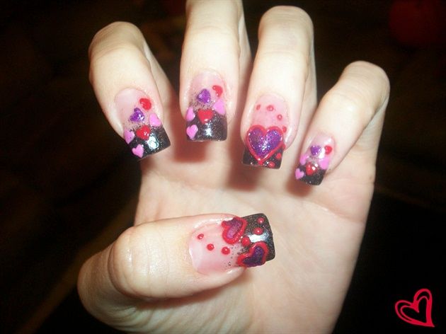 10 Valentine Heart Nail Design Images