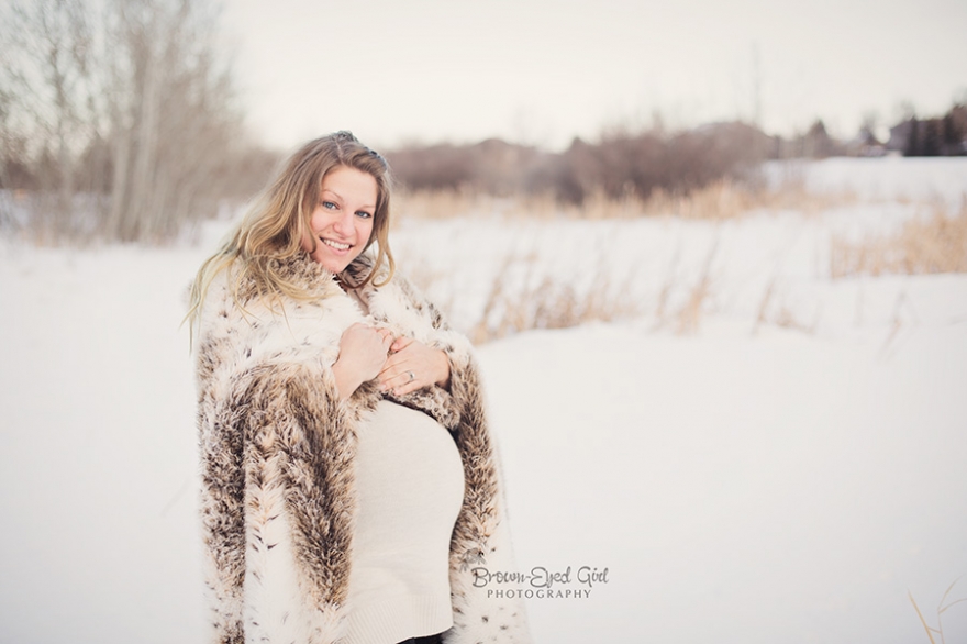 Winter Maternity Photography